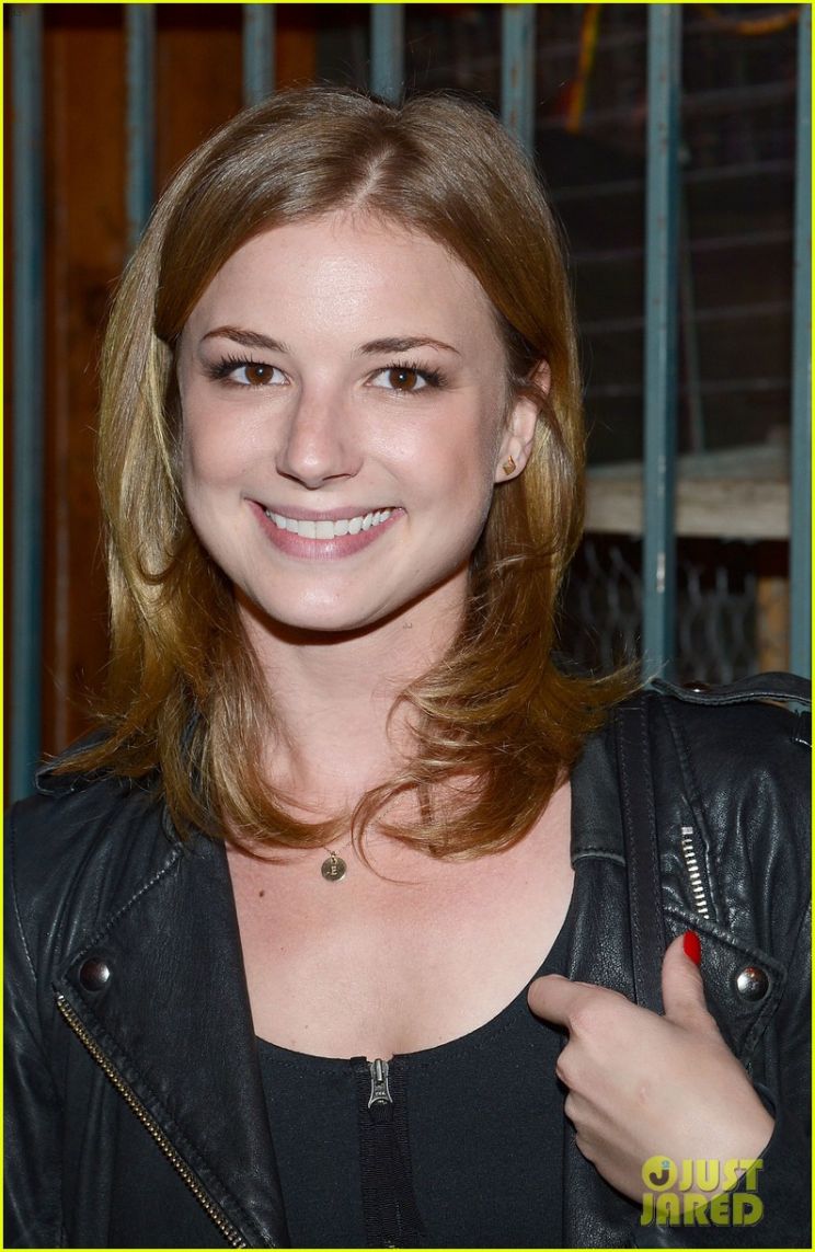 Emily VanCamp