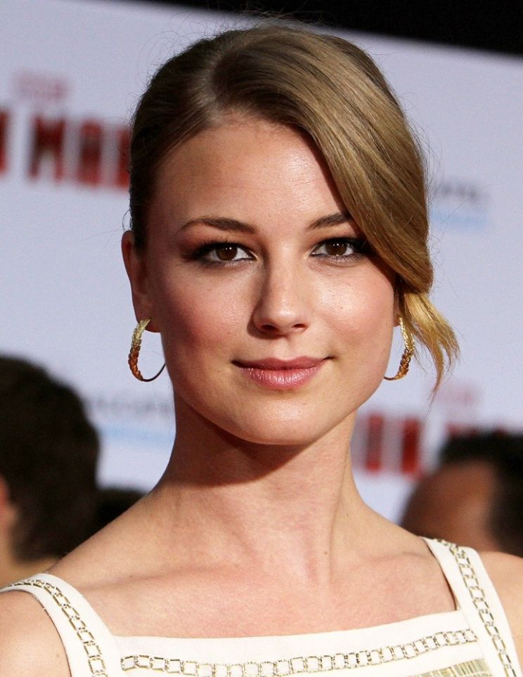 Emily VanCamp