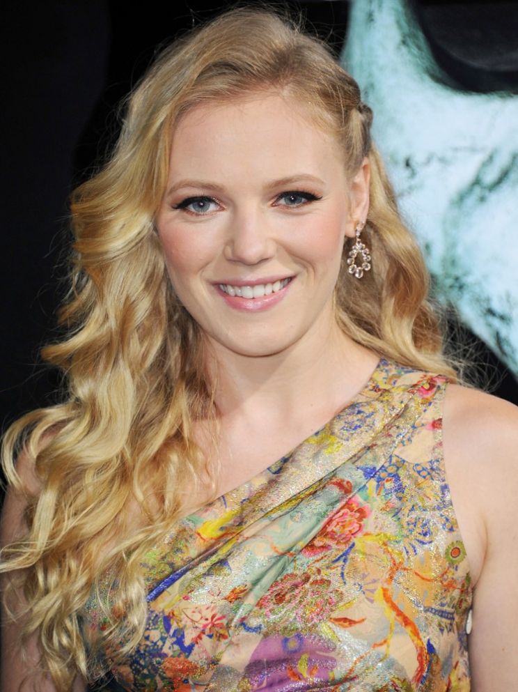 Emma Bell