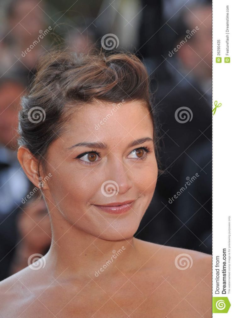 Emma de Caunes