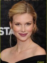 Emma Ishta photo