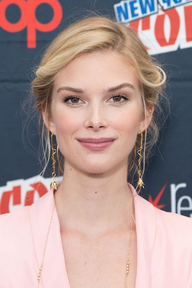 Emma Ishta