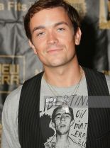 Emrhys Cooper #1969693 picture (Portrait Medium)