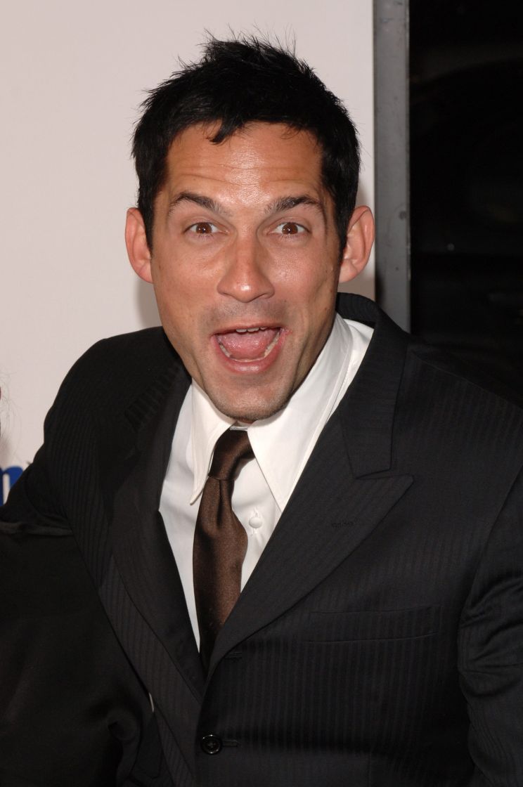 Enrique Murciano