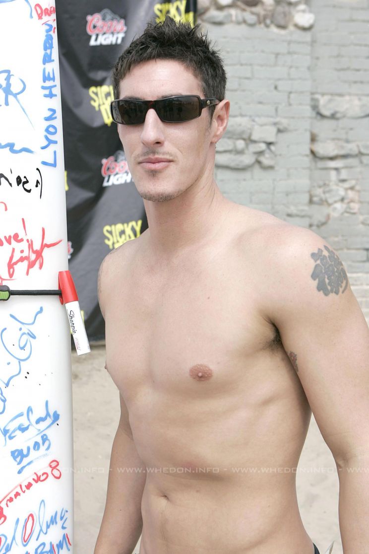 Eric Balfour