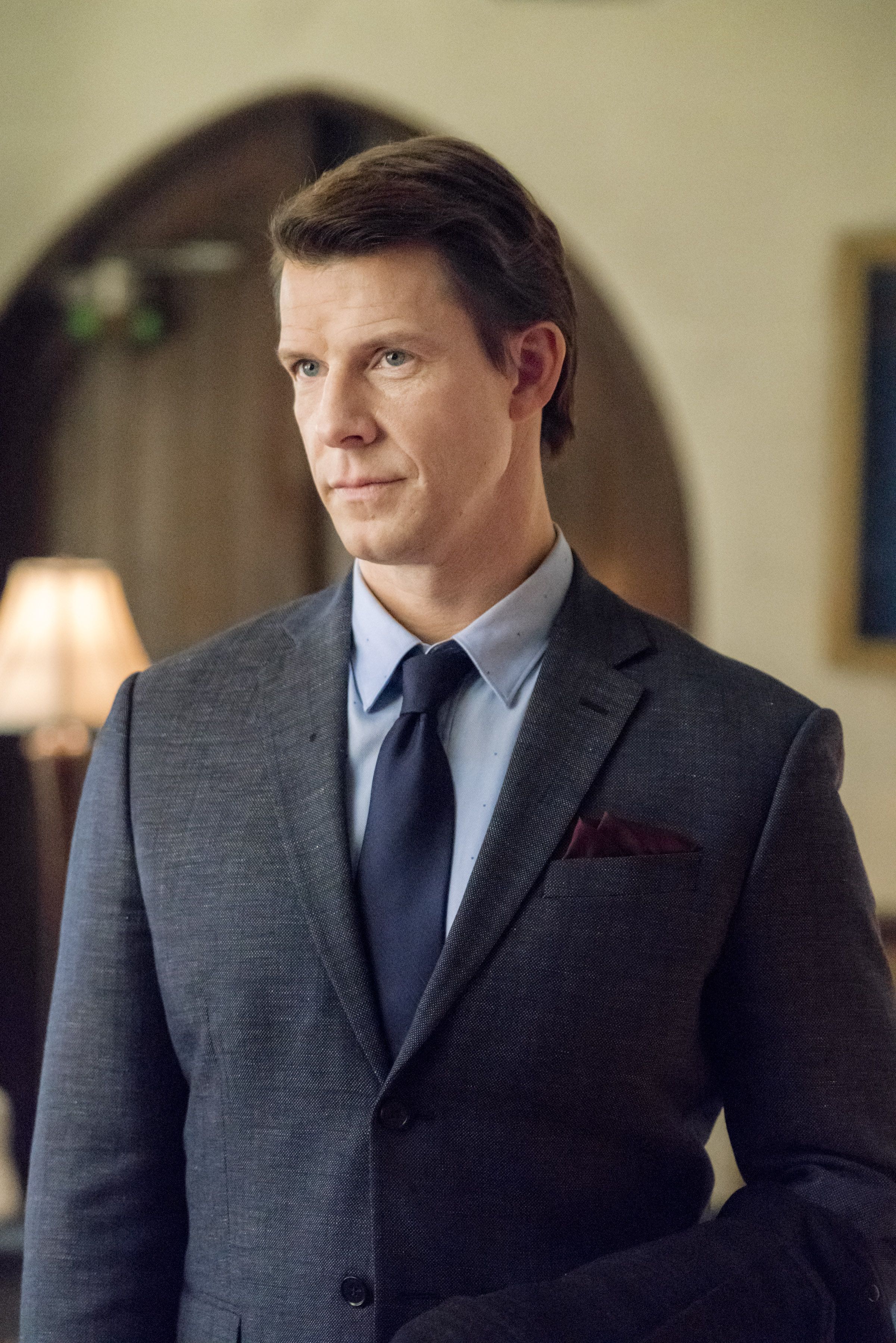 Pictures of Eric Mabius