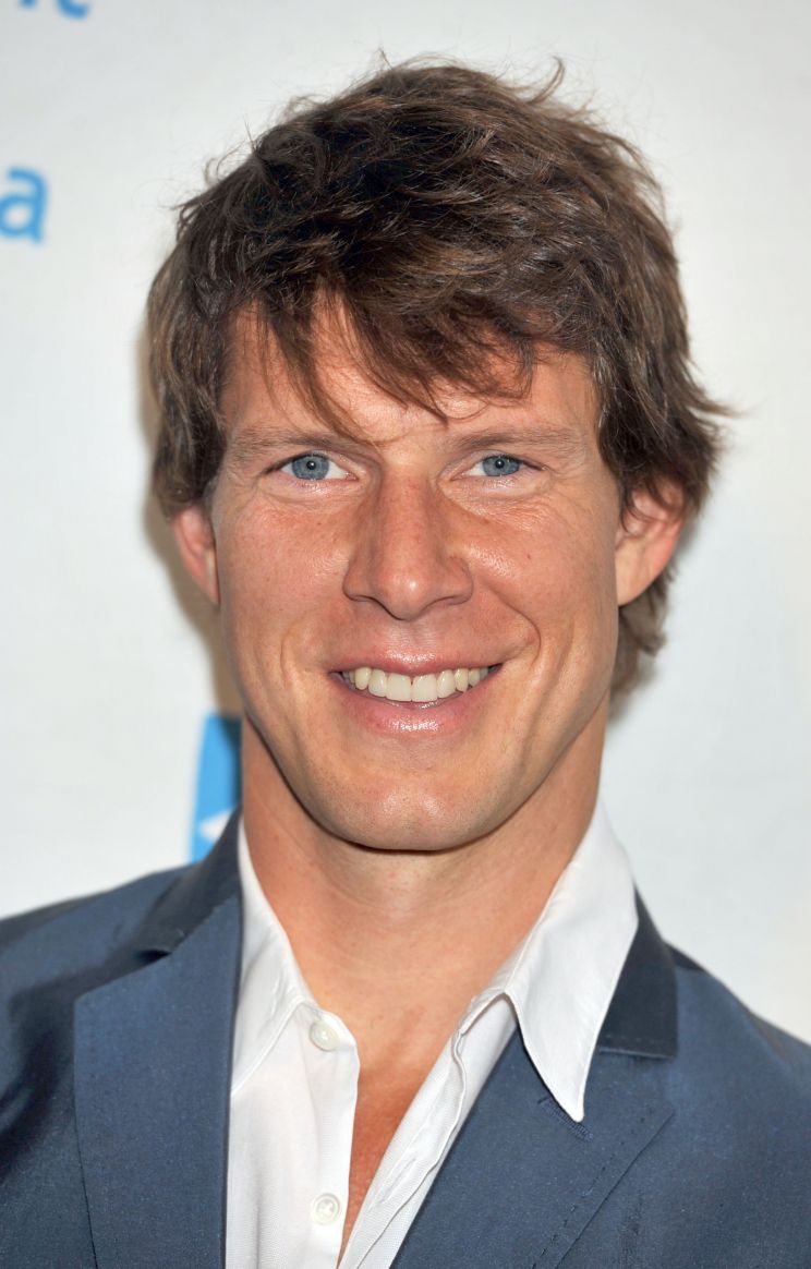 Eric Mabius