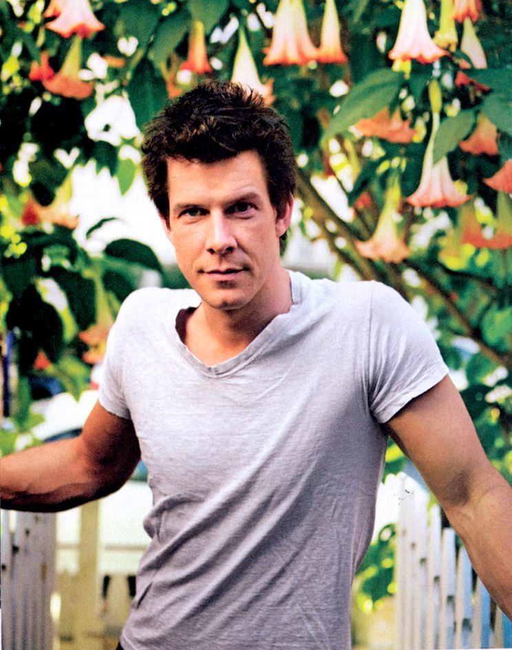 Eric Mabius