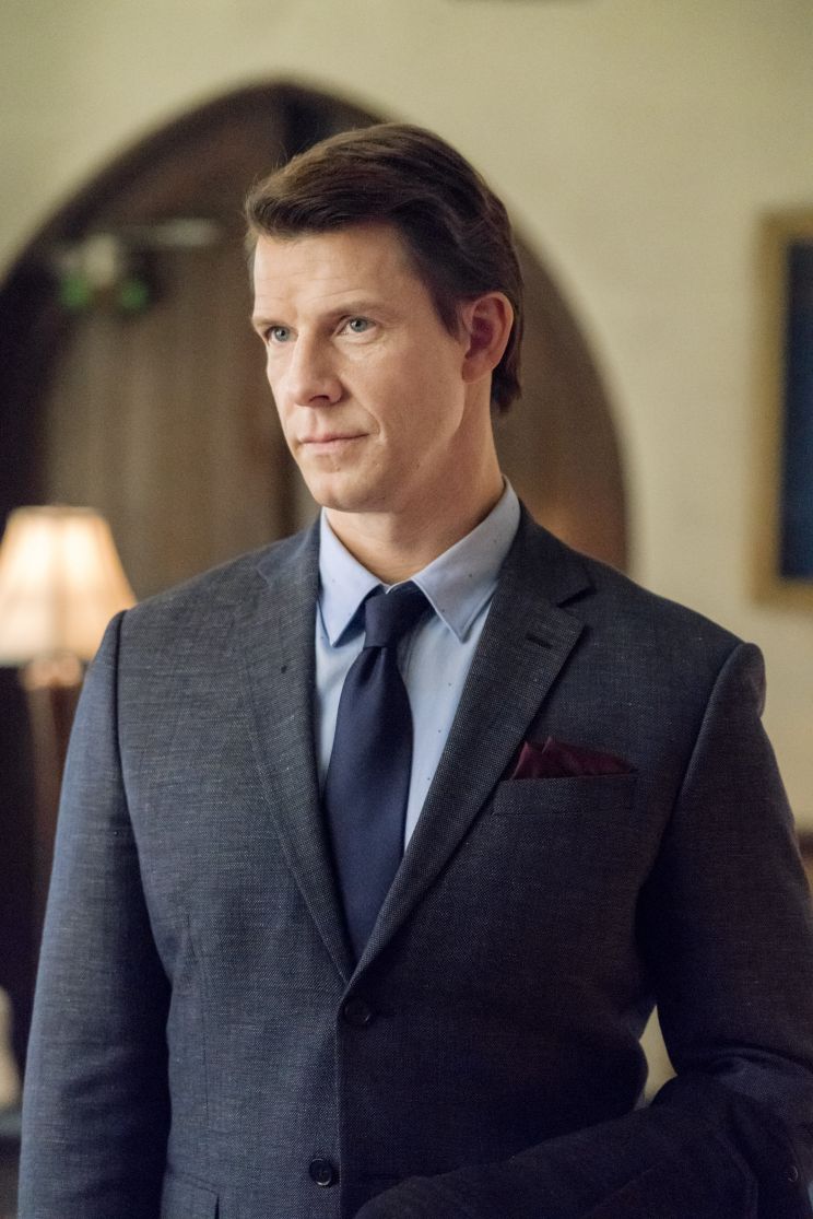 Eric Mabius