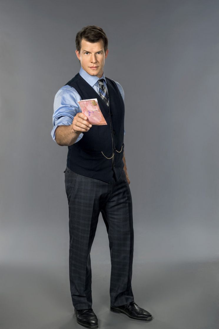 Eric Mabius
