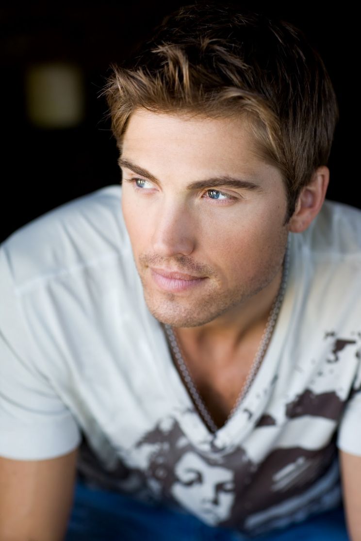 Eric Winter