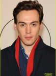 Erich Bergen