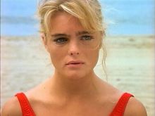 Erika Eleniak