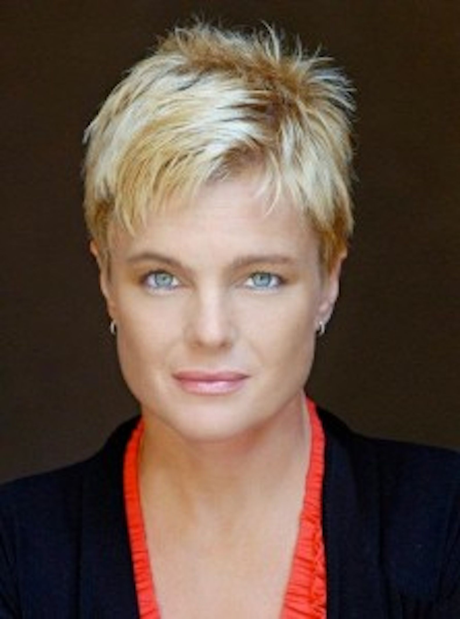 Pictures of Erika Eleniak