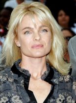 Erika Eleniak