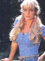 Erika Eleniak