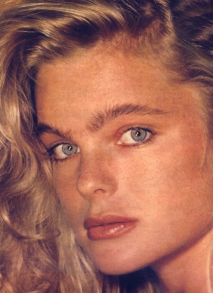 Erika Eleniak