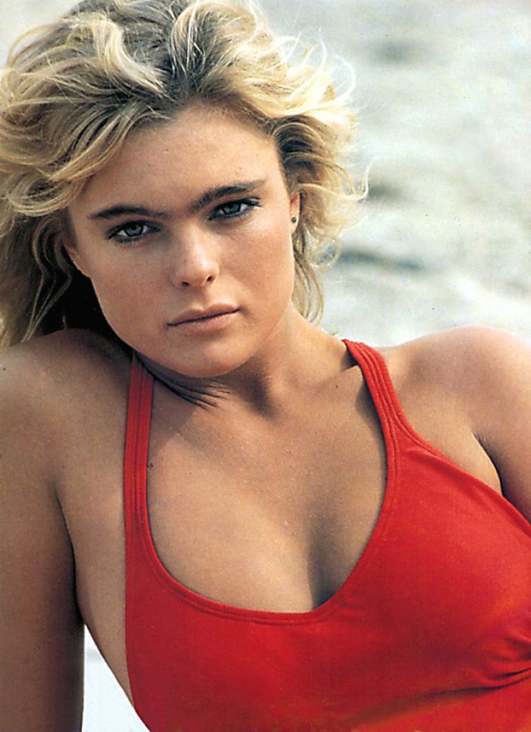 Erika Eleniak