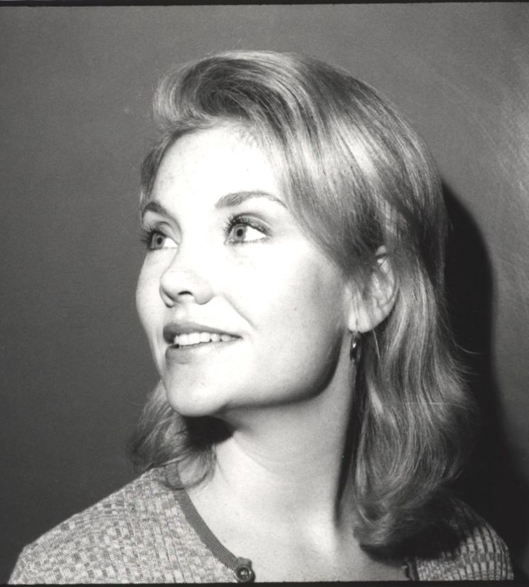 Erika Slezak