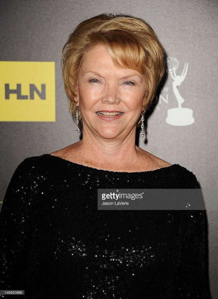 Erika Slezak