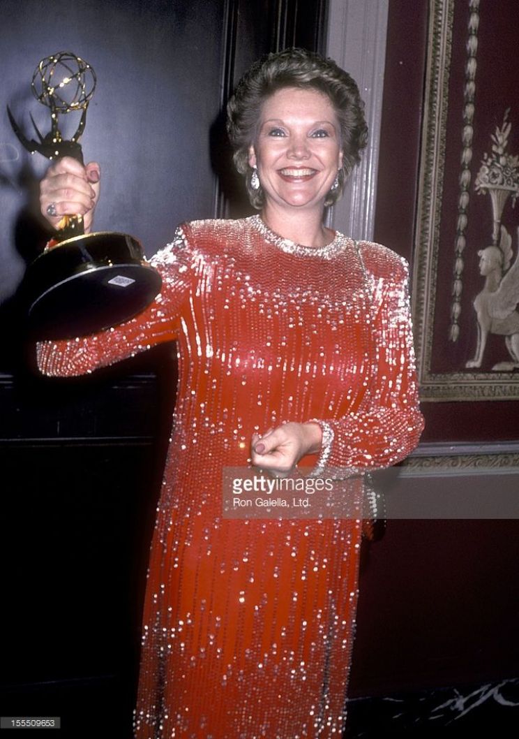 Erika Slezak