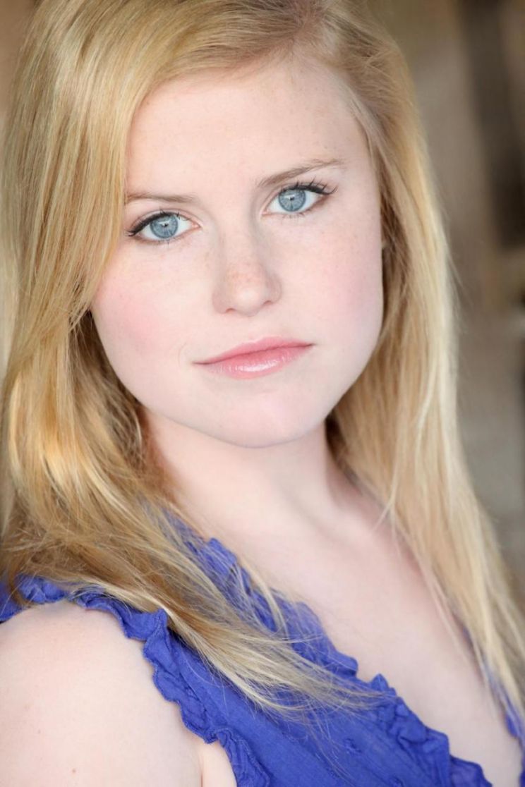 Erin Áine Smith