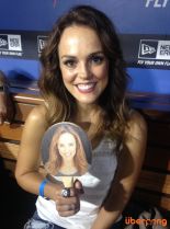 Erin Cahill photo