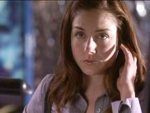 Erin Karpluk photo