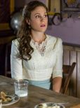 Erin Krakow