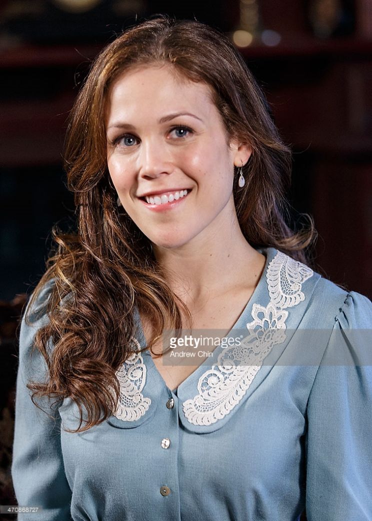Erin Krakow