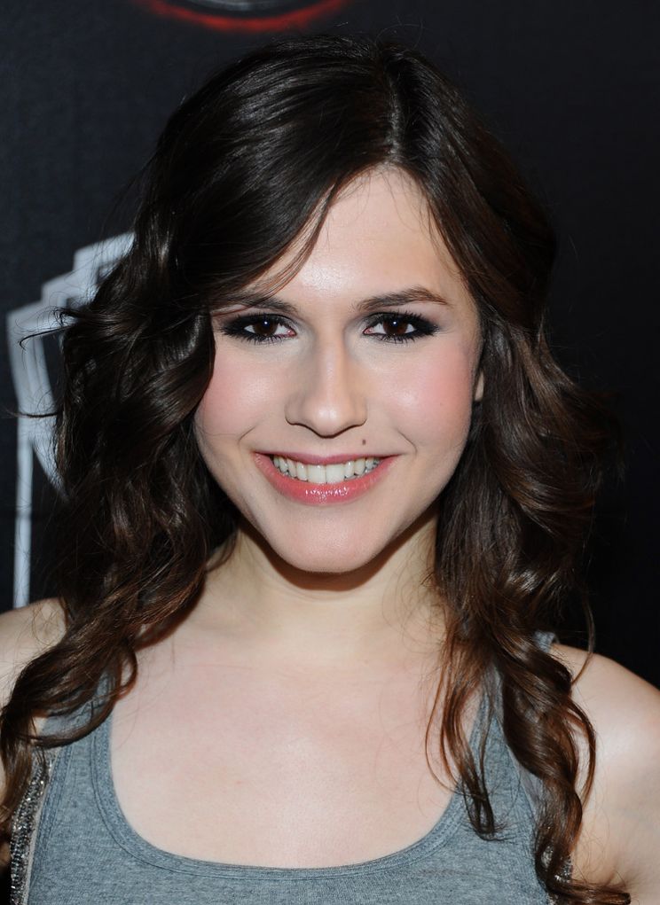 Erin Sanders