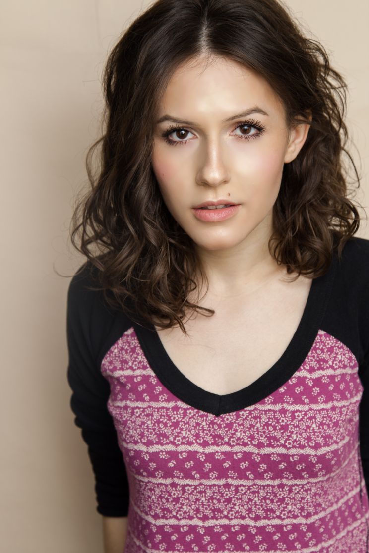 Erin Sanders