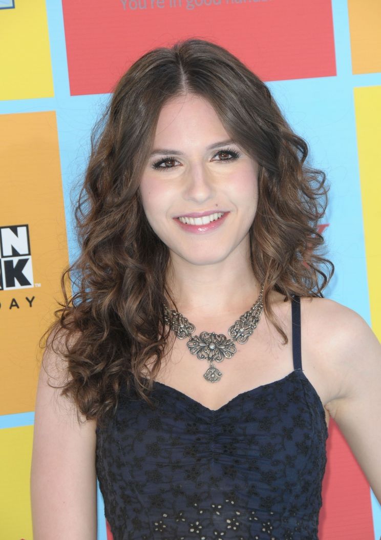 Erin Sanders