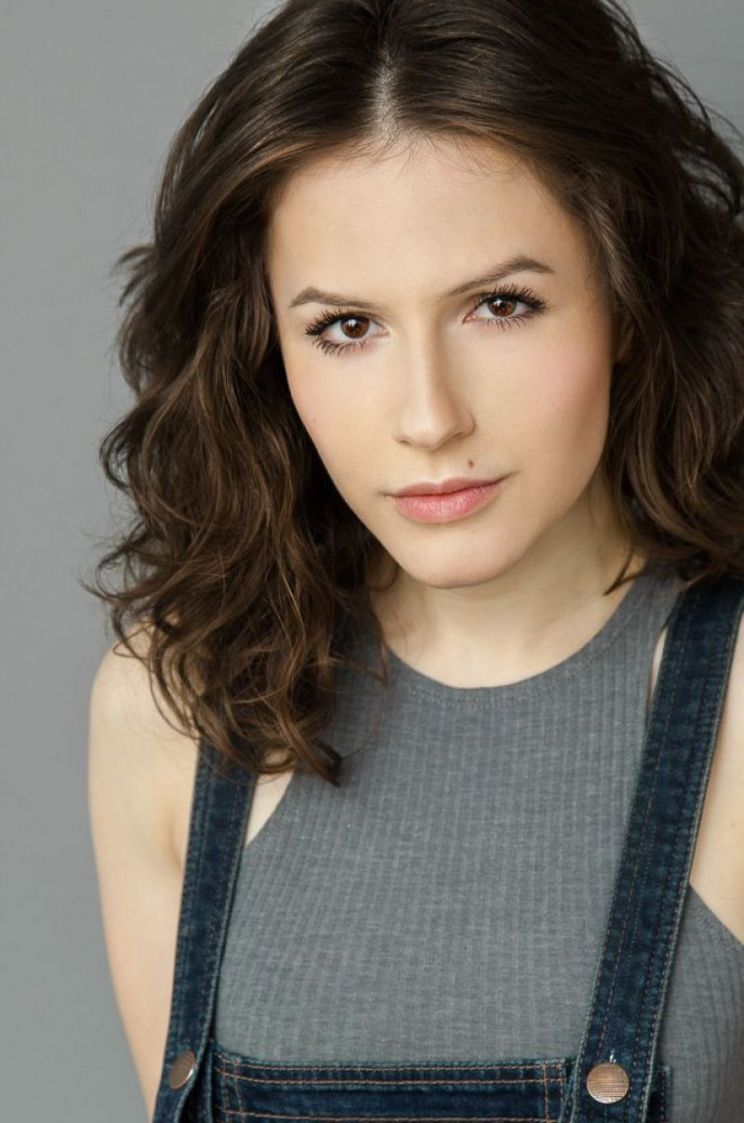 Erin Sanders