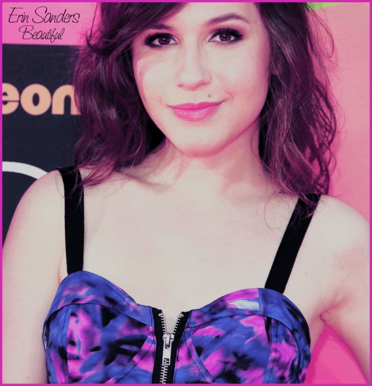 Erin Sanders