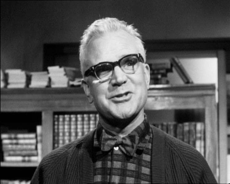 Esmond Knight