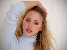 Estella Warren photo