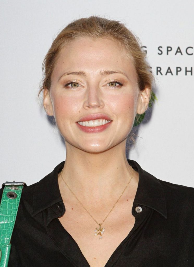 Estella Warren