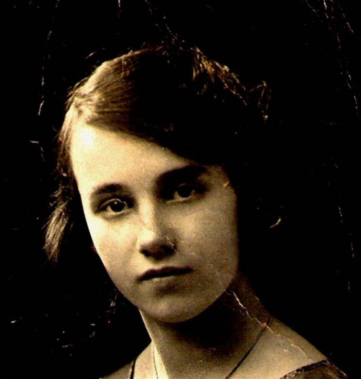 Estelle Evans