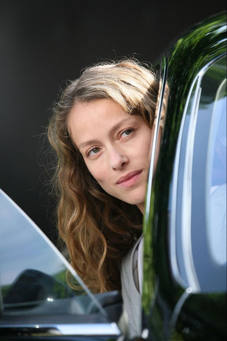 Estelle Skornik