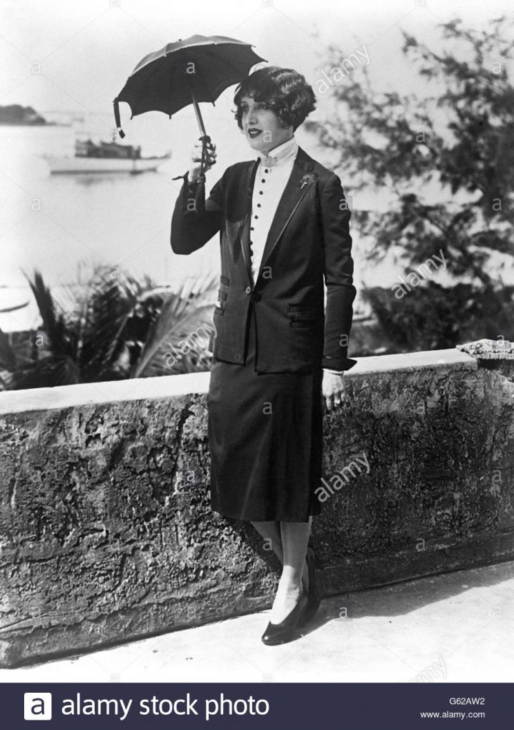 Estelle Taylor