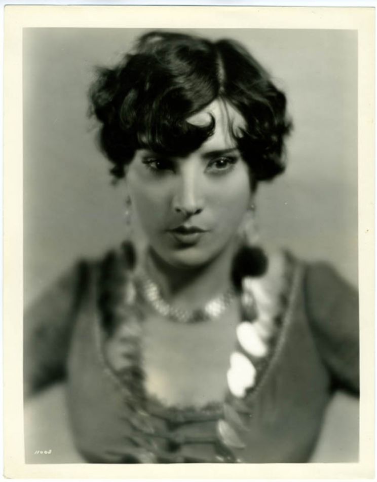Estelle Taylor