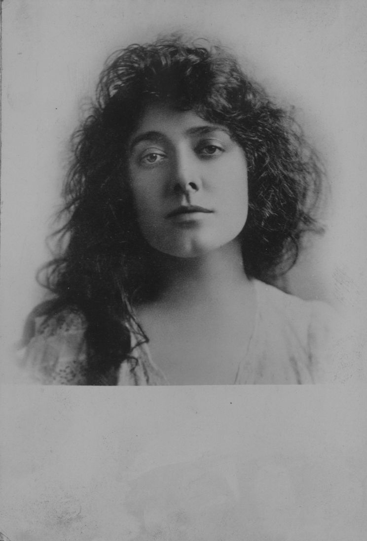 Estelle Winwood