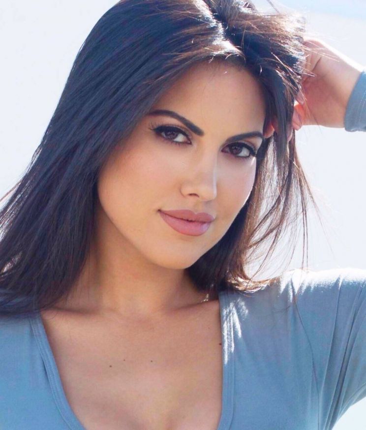Estrella Nouri