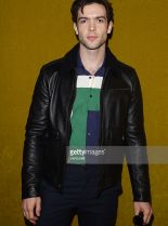 Ethan Peck #231075 picture (Portrait Medium)