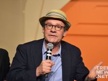 Ethan Phillips