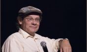 Ethan Phillips