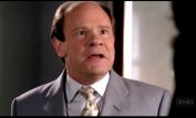 Ethan Phillips