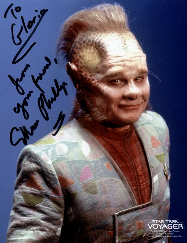 Ethan Phillips