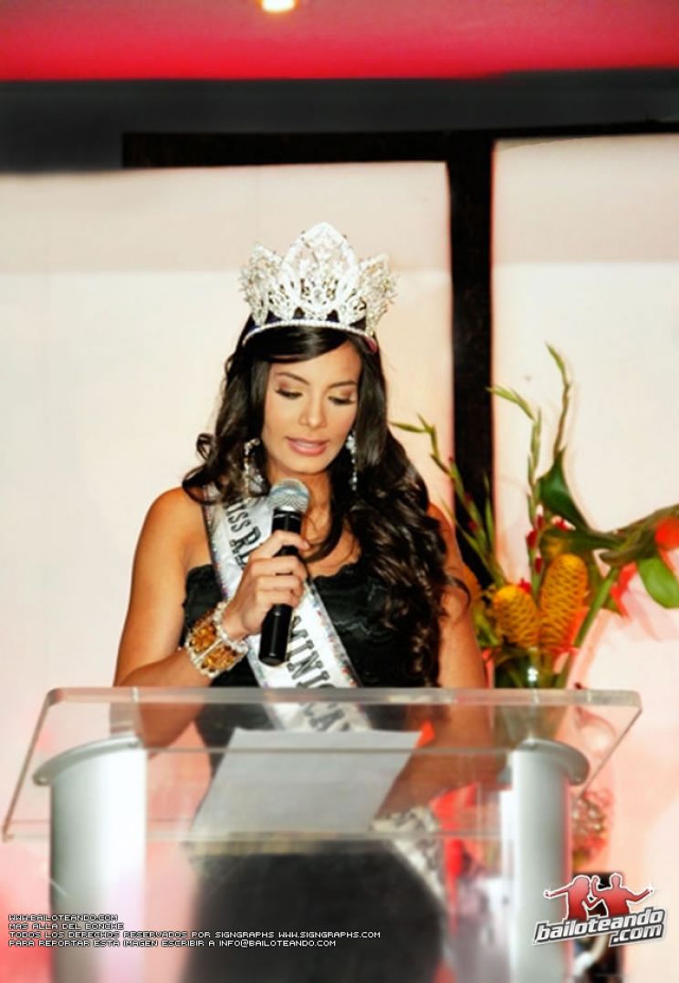Eva Arias